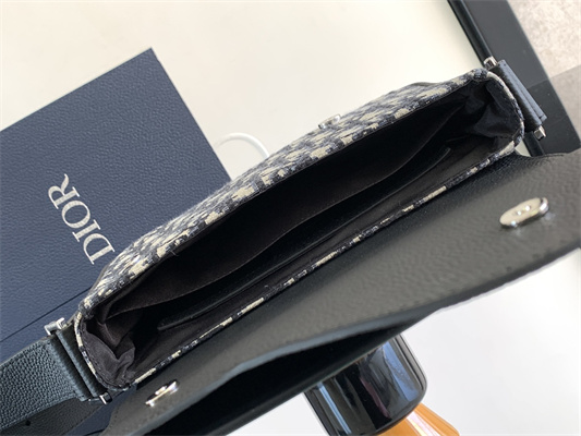 Di.or Small Saddle Messenger Bag With Flap Beige and Black Oblique Jacquard With Black Grained Calfskin2