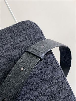 Di.or Saddle Messenger Bag Black Oblique Jacquard With Grained Calfskin