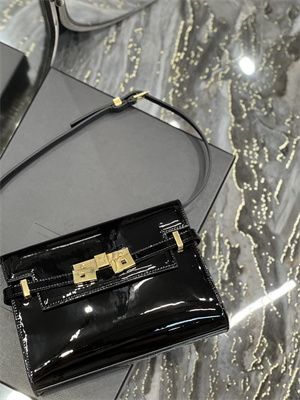 Y.S.L MANHATTAN SMALL Shoulder Bag In Black Patent Leather