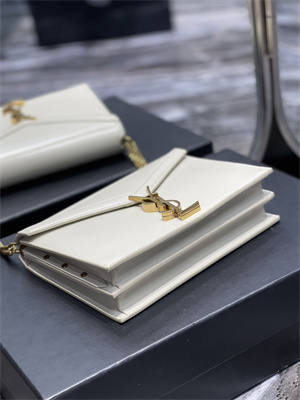 Y.S.L CASSANDRA CHAIN BAG IN BOX SAINT LAUREN Gold Tone Metal White Color