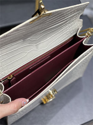 Y.S.L CASSANDRA CHAIN BAG IN CROCODILE EMBOSSED LEATHER Gold Tone Metal White Color