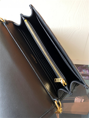 Y.S.L BECKY CHAIN WALLET  IN Black QUILTED LAMBSKIN Gold Tone Metal