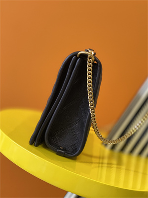 Y.S.L BECKY SMALL CHAIN BAG IN Black QUILTED LAMBSKIN Gold Tone Metal