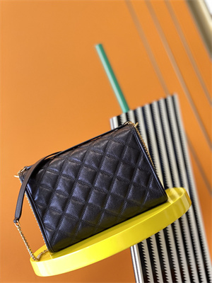 Y.S.L BECKY SMALL CHAIN BAG IN Black QUILTED LAMBSKIN Gold Tone Metal