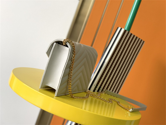 Y.S.L CASSANDRA ENVELOPE CHAIN WALLET IN GRAIN DEPOUDRE LEATHER White Color Gold Tone Metal