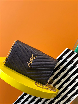 Y.S.L CLASSIC CASSANDRA CHAIN WALLET IN GRAIN DEPOUDRE LEATHER Black Color Gold Tone Metal