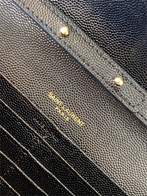 Y.S.L CLASSIC CASSANDRA CHAIN WALLET IN GRAIN DEPOUDRE LEATHER Black Color Gold Tone Metal