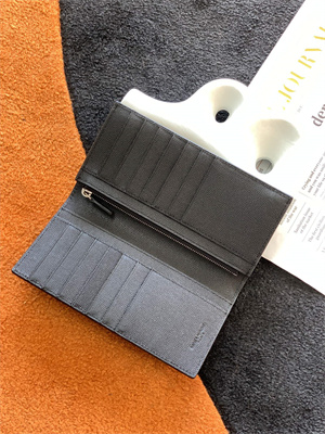 Y.S.L CONTINENTAL WALLET IN GRAIN DE POUDRE LEATHER Black Color