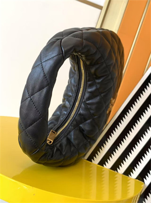 YSL ICARINO In Quilted Nappa Lambskin Black