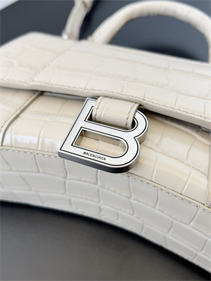 Women’s Hourglass XS Handbag Crocodile Embossed In Lt Beige-Silver