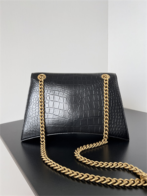Women’s CRUSH Medium Chain Bag Crocodile Embossed In Black