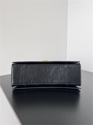 Women’s CRUSH Medium Chain Bag In Black Crushed Calfskin