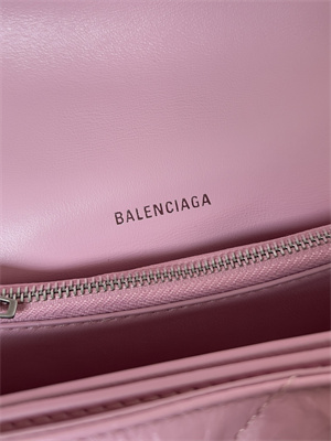 Women’s CRUSH Small Chain Bag Quilted In Pink Crushed Calfskin