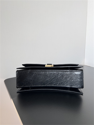 Women’s CRUSH Small Chain Bag In Black Crushed Calfskin