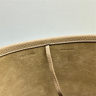 The Row Park N/S Small Tote Bag Grained Calfskin Lt Beige Color