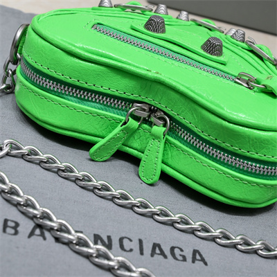 Women’s Le Cagole Heart Mini Bag In Arena Lambskin Green Color