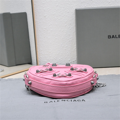 Women’s Le Cagole Heart Mini Bag In Arena Lambskin Pink Color