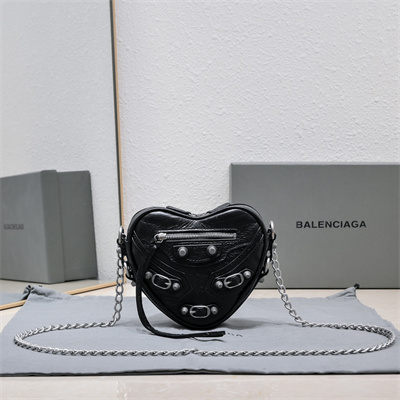 Women’s Le Cagole Heart Mini Bag In Arena Lambskin Black Color