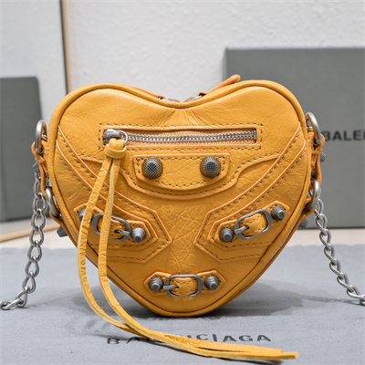 Women’s Le Cagole Heart Mini Bag In Arena Lambskin Yellow Color