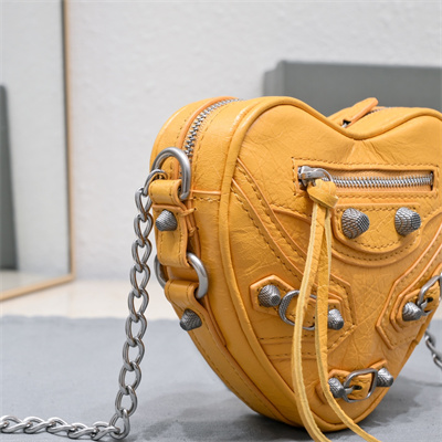 Women’s Le Cagole Heart Mini Bag In Arena Lambskin Yellow Color