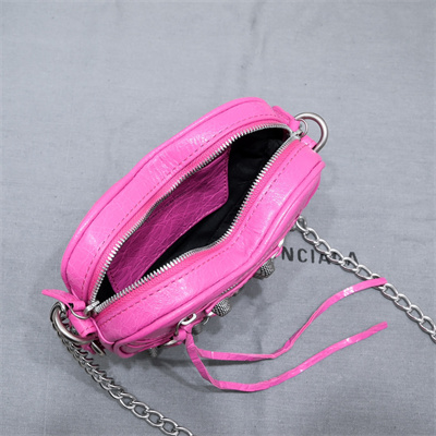 Women’s Le Cagole Heart Mini Bag In Arena Lambskin Fuchsia Color