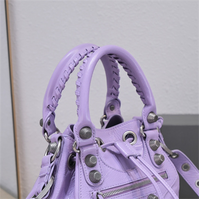 Women’s Le Cagole Small Bucket Bag In Arena Lambskin Purple Color