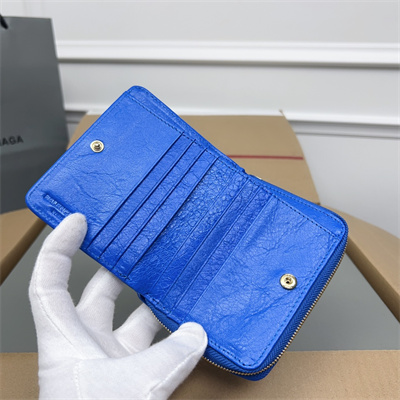Le Cagole Compact Zippy Wallet In Arena Lambskin Electric Blue Color