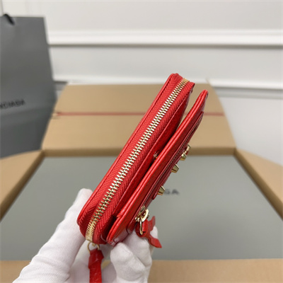 Le Cagole Compact Zippy Wallet In Arena Lambskin Red Color