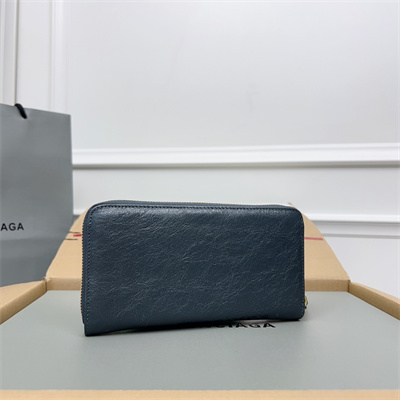 Le Cagole Continental Zippy Wallet In Arena Lambskin Dk Grey Color