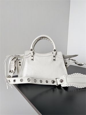 Women’s NEO Cagole XS Handbag In Arena Lambskin White Color