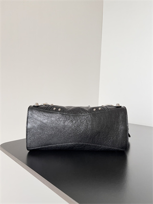 Women’s NEO Cagole XS Handbag In Arena Lambskin Black Color