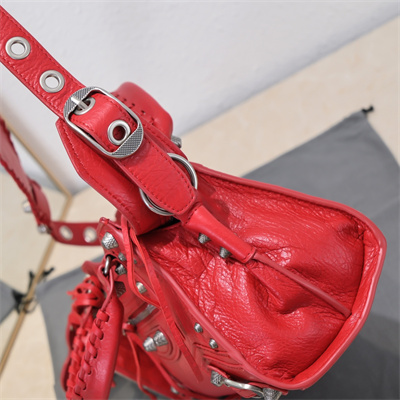 Women’s NEO Cagole XS Handbag In Arena Lambskin Red Color