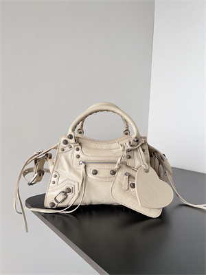 Women’s NEO Cagole XS Handbag In Arena Lambskin Lt Beige Color