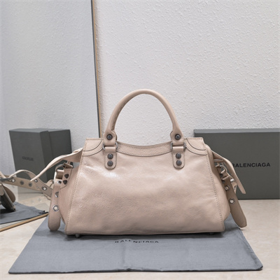 Women’s NEO Cagole City Small Handbag In Arena Lambskin Lt Beige Color