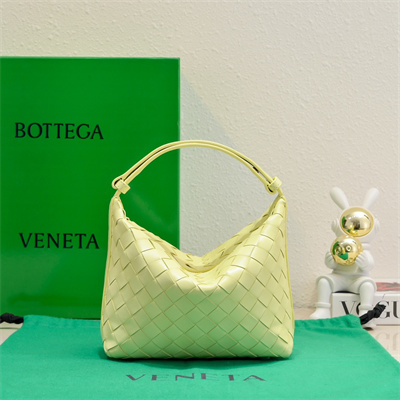 BV Mini Wallace Shoulder Bag In Soft Calfskin Leather Ice Cream Color