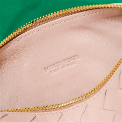 BV Mini Wallace Shoulder Bag In Soft Calfskin Leather Lotus Color