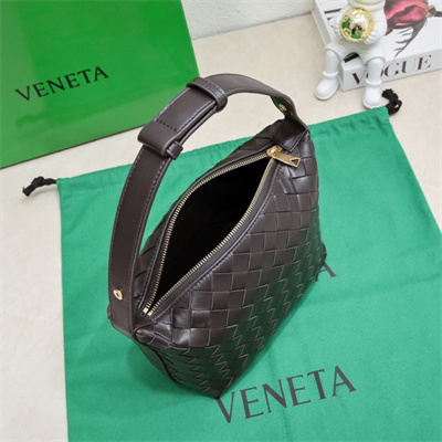 BV Mini Wallace Shoulder Bag In Soft Calfskin Leather Fondant Color