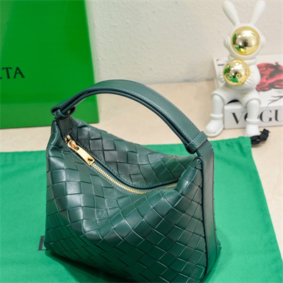 BV Mini Wallace Shoulder Bag In Soft Calfskin Leather Emerald Green Color