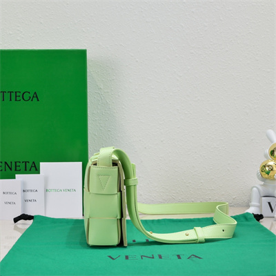 BV Cassette Cross Body Bag In Lambskin Fennel Color