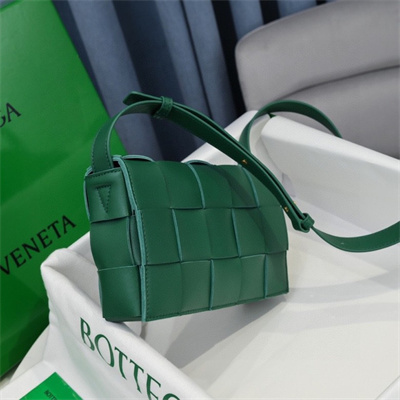 BV Cassette Cross Body Bag In Lambskin Racing Green Color