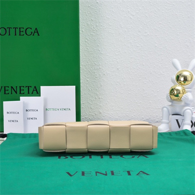 BV Cassette Pouch With Strap In Calfskin Porriage Color