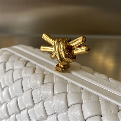 BV Knot Clutch In Lambskin Leather White Color