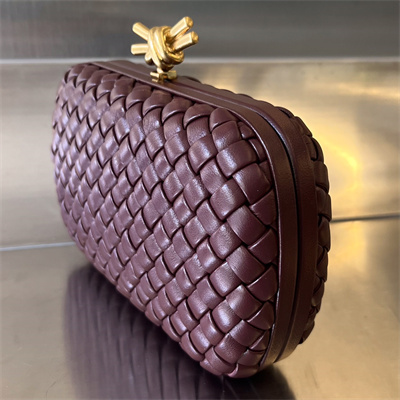 BV Knot Clutch In Lambskin Leather Barolo Color