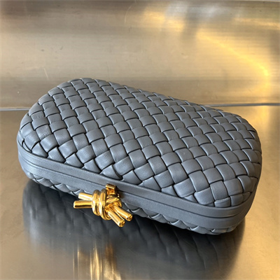 BV Knot Clutch In Lambskin Leather Thunder Color