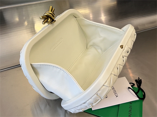 BV Knot Clutch In Calfskin Leather Wrinkled White Color