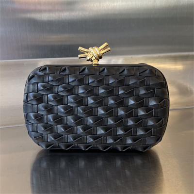 BV Knot Clutch In Calfskin Leather Black Color