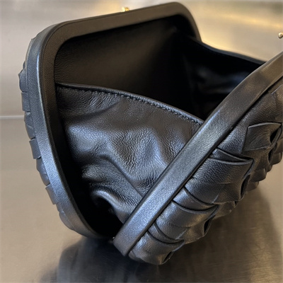 BV Knot Clutch In Calfskin Leather Black Color