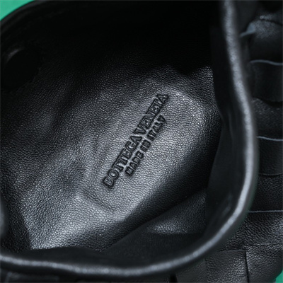 BV Mini Hop Cross Body Bag In Calfskin Leather Black Color