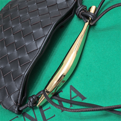 BV Mini Sardine Cross Body Bag In Lambskin Fondant Color