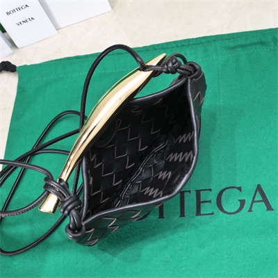 BV Mini Sardine Cross Body Bag In Lambskin Fondant Color